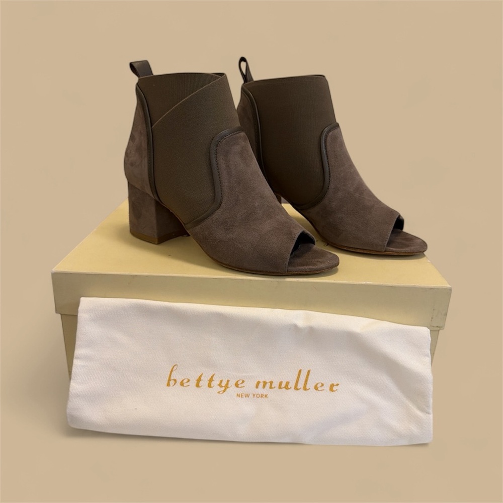 Bettye Muller Chocolate Heeled Boots